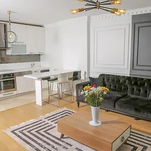 https://lagom-nianta.istanbul-turkeyhotels.com
