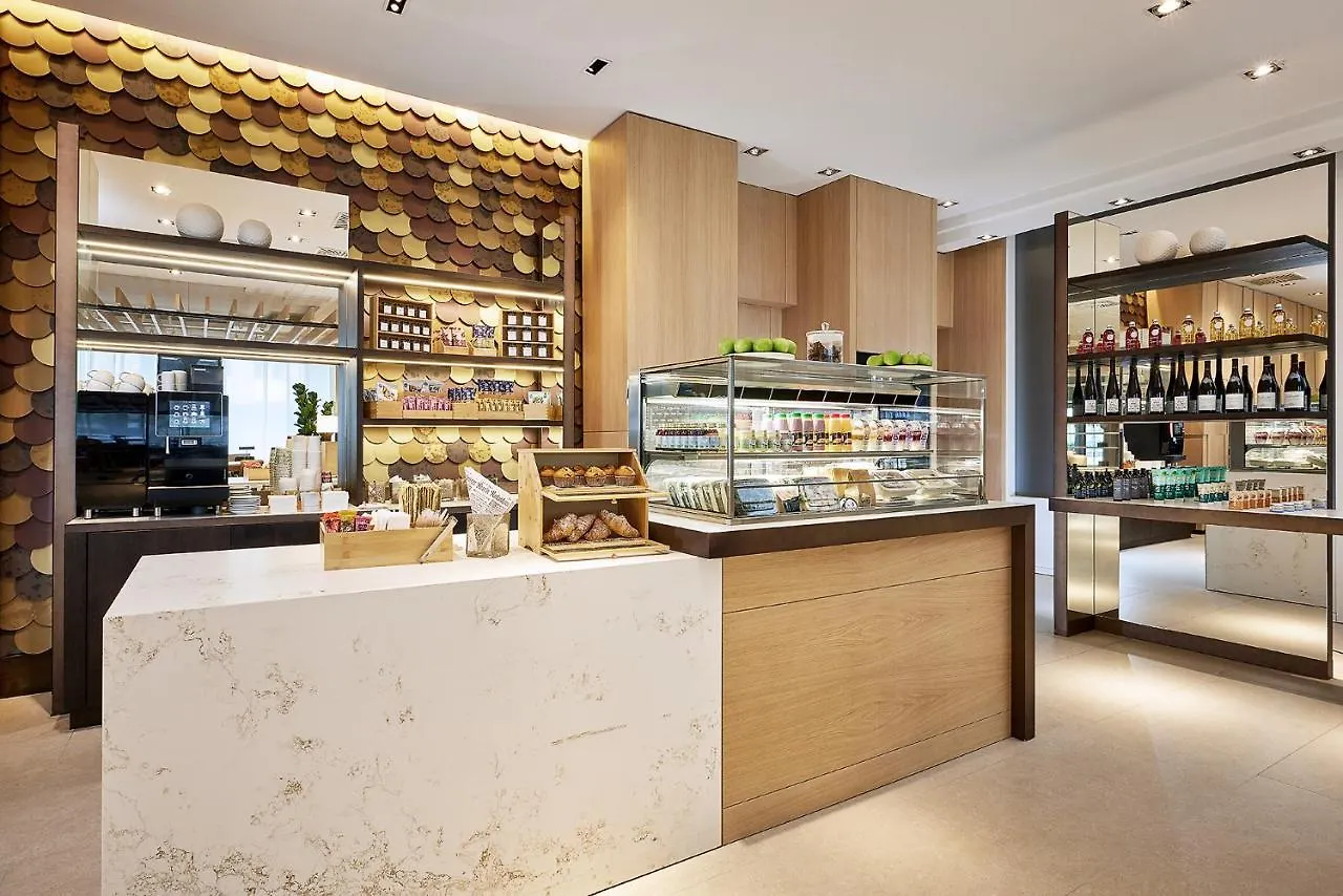 *****  The Westin Grand Frankfurt Hotel Frankfurt am Main Germany