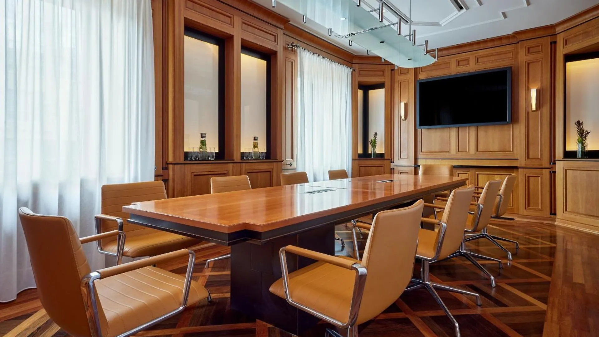 The Westin Grand Frankfurt Otel Frankfurt am Main 5*,  Almanya